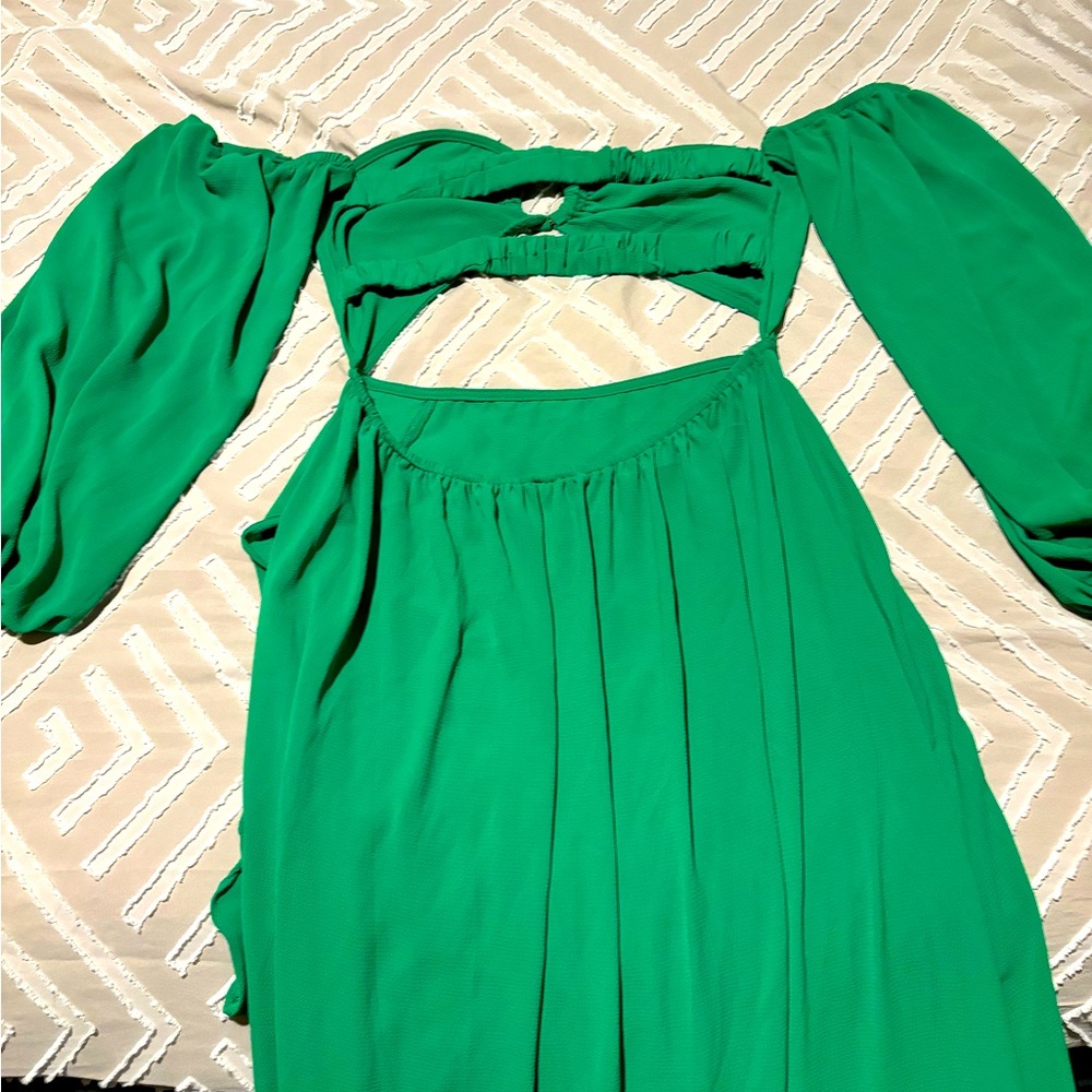 Size: Medium Color: Green - Picture 3 of 5